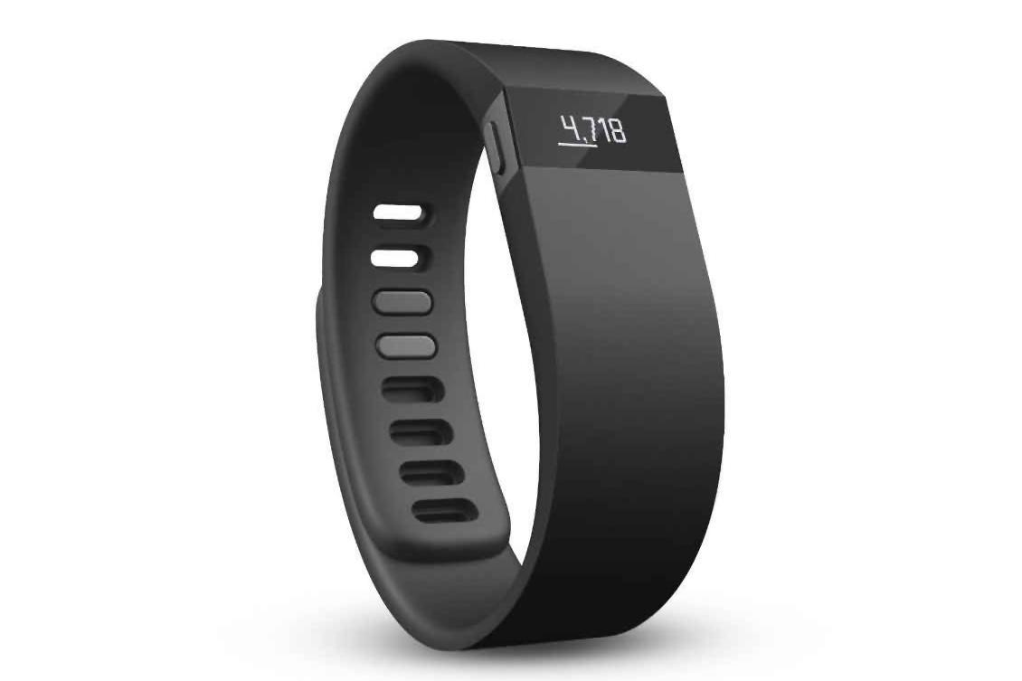 Фитнес браслет с диктофоном. Браслет Fitbit Force. Fitbit на собаке. Фитнес браслеты это те же тамагочи. Fitbit stock images.